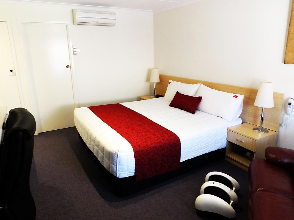 Edinburgh Motor Inn Warragul Exterior foto